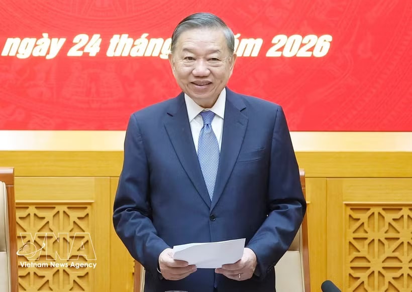 Party General Secretary and State President To Lam addresses the second meeting of the Central Military Commission for the 2025-2030 term in Hanoi on June 24 (Photo: VNA)