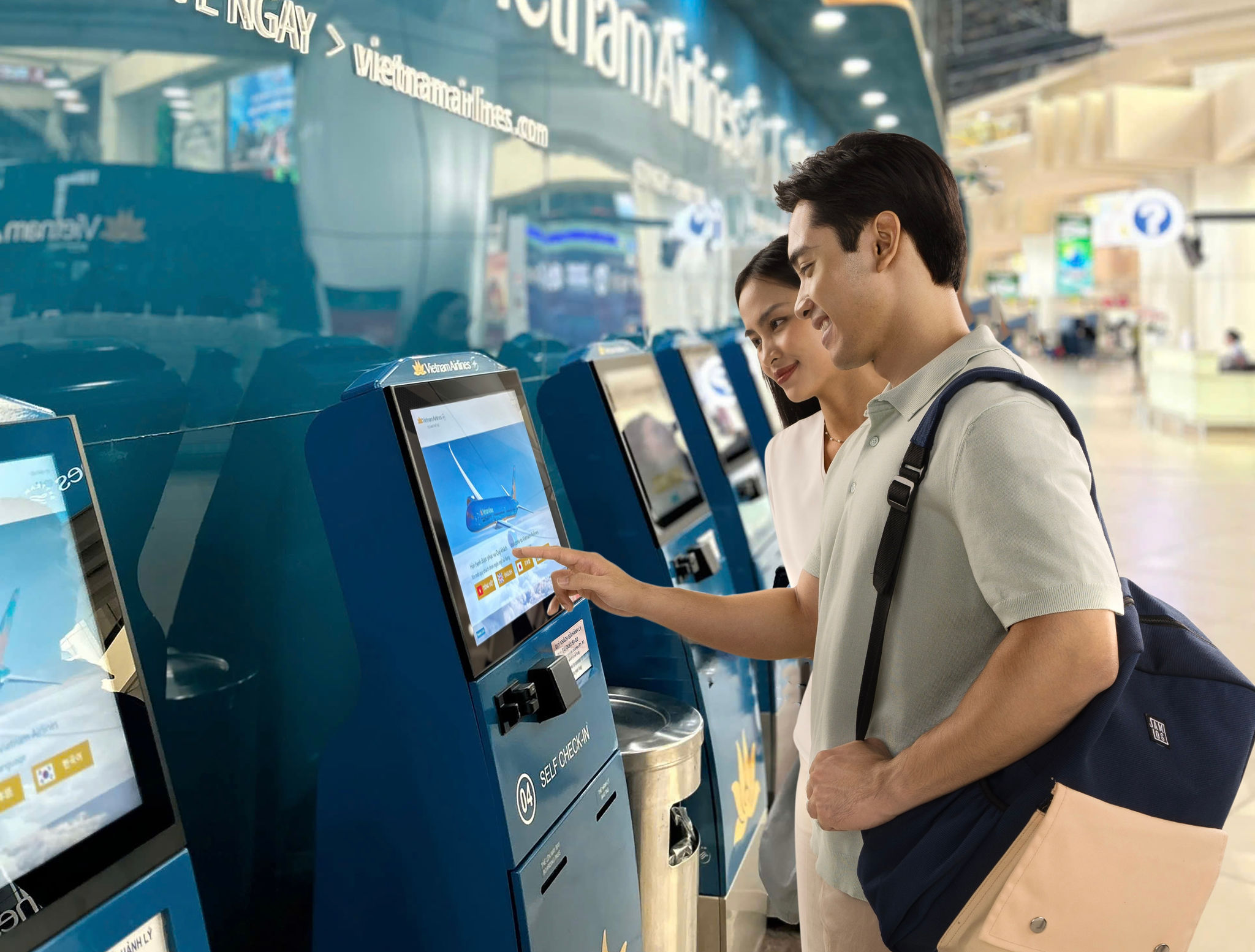 1. Vietnam Airlines Group khuyến nghị hành khách chủ động làm thủ tục trực tuyến trước chuyến bay