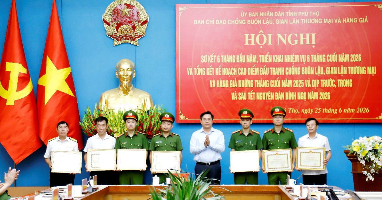 cá nhân xuất sắc
