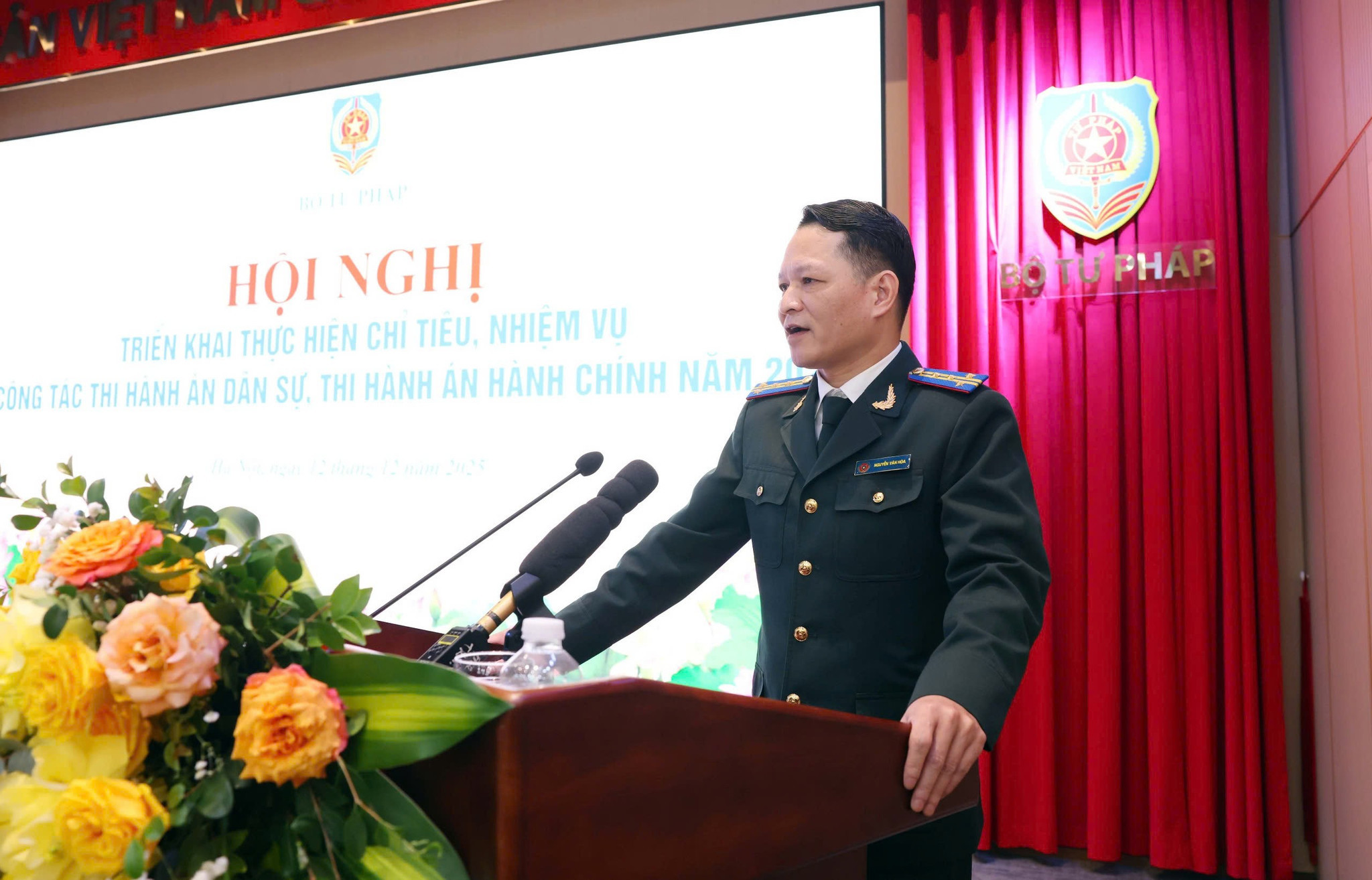 danchuphapluat.vn-stores-news_dataimages-2025-122025-12-17-_hoa20251212175428.jpg