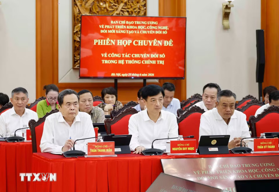 ttxvn-tong-bi-thu-chu-tich-nuoc-to-lam-chu-tri-phien-hop-chuyen-de-ve-cong-tac-chuyen-doi-so-trong-he-thong-chinh-tri-7.jpg.avif