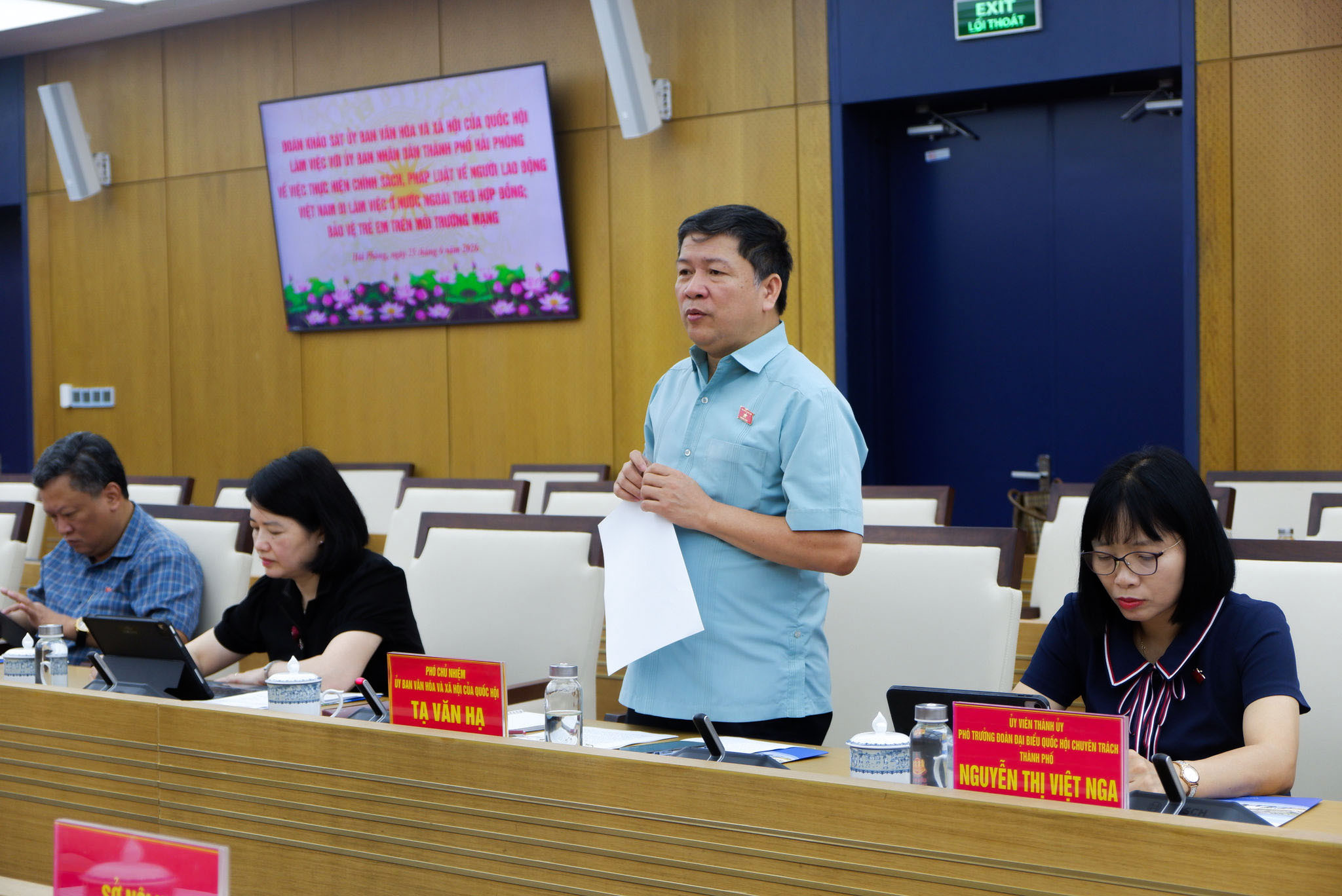 ubnd-hai-phong8(1).jpg