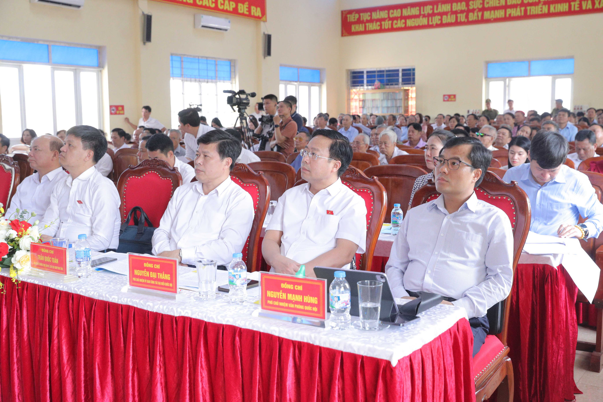 Các đại biểu dự