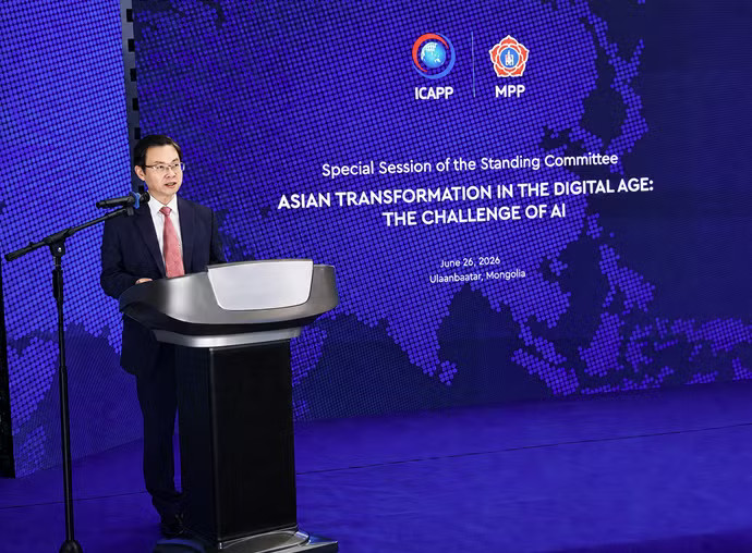 Ngo Le Van, member of the Standing Board of the Party Committee of the Ministry of Foreign Affairs and Deputy Minister of Foreign Affairs speaks at the session on Asia's transformation in the digital age. (Photo: The Courtesy of the Ministry of Foreign Affairs) screenshot-2026-06-26-172034.png