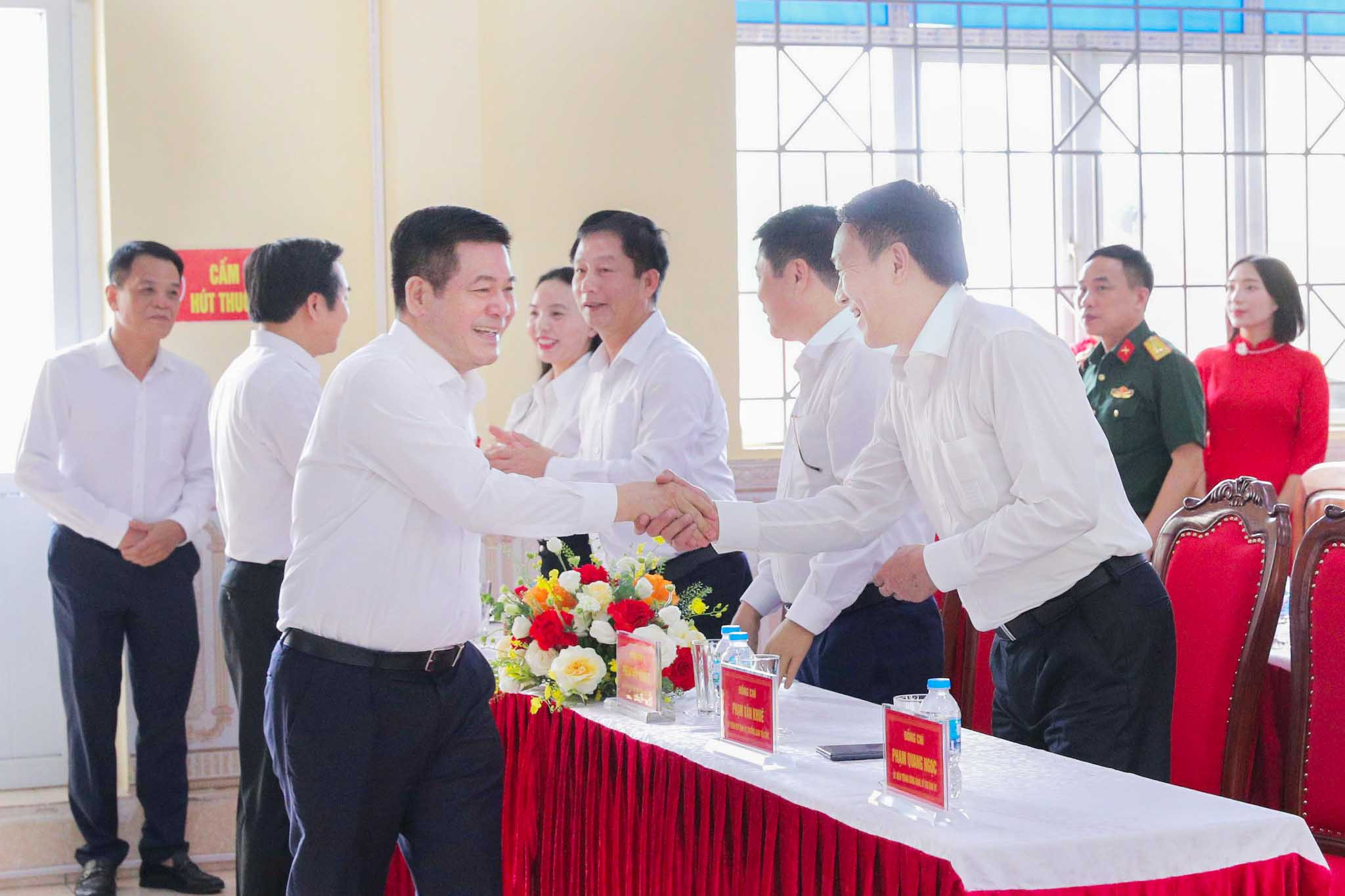pho-chu-tich-quoc-hoi-nguyen-hong-dien-1(1).jpg