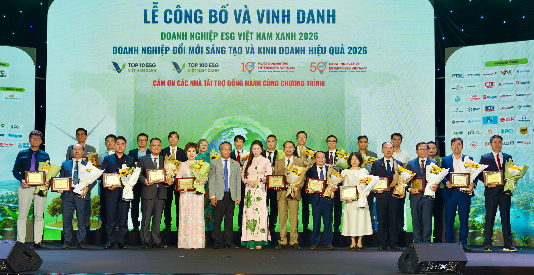 3. Đây là năm thứ hai liên tiếp Hãng Hàng không Quốc gia góp mặt trong bảng xếp hạng này, ghi nhận những kết quả đạt được trong thực hiện các tiêu chí về môi trường, xã hội và quản trị (ESG)