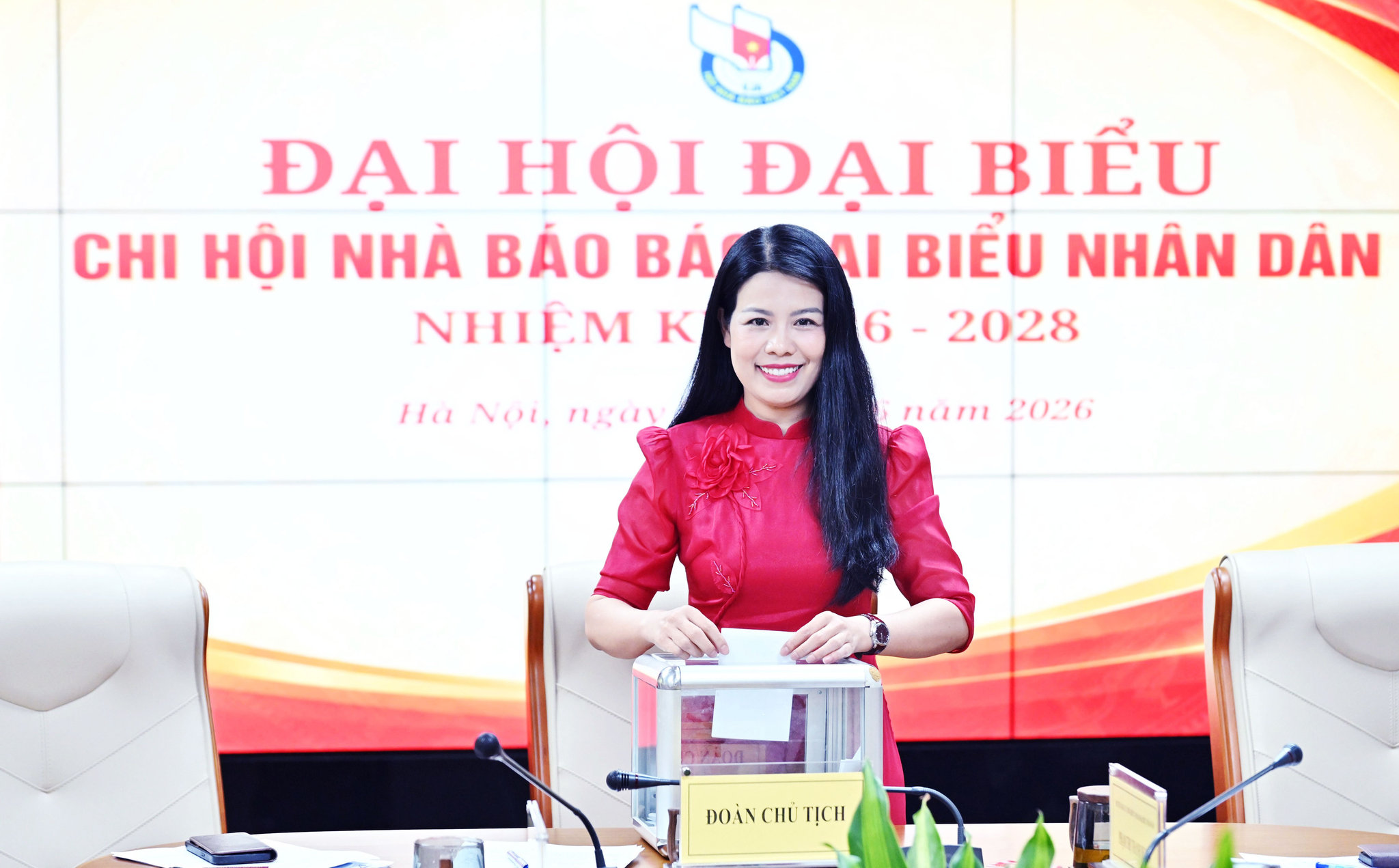 c-thuy1.jpg