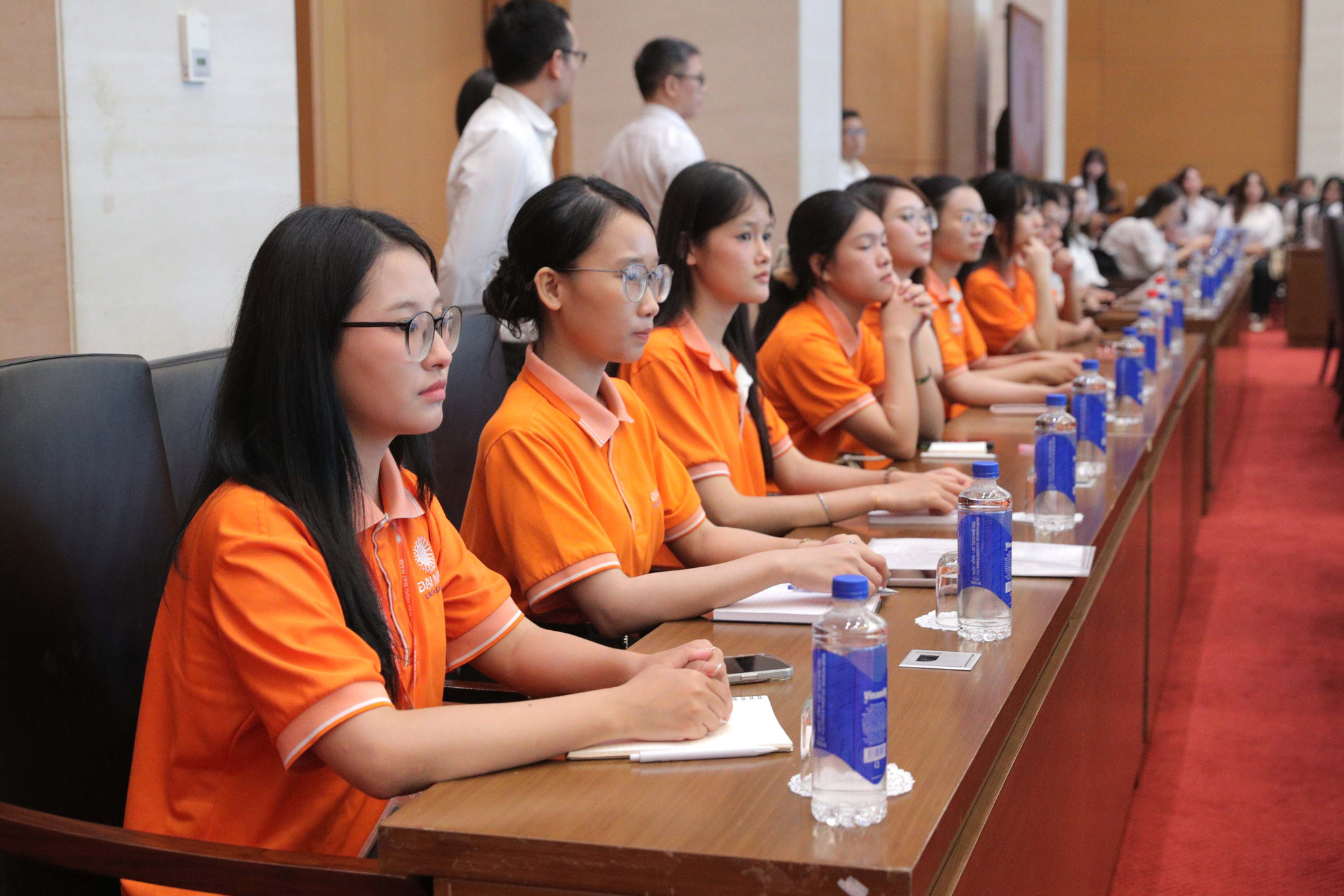 Các đại biểu dự 2