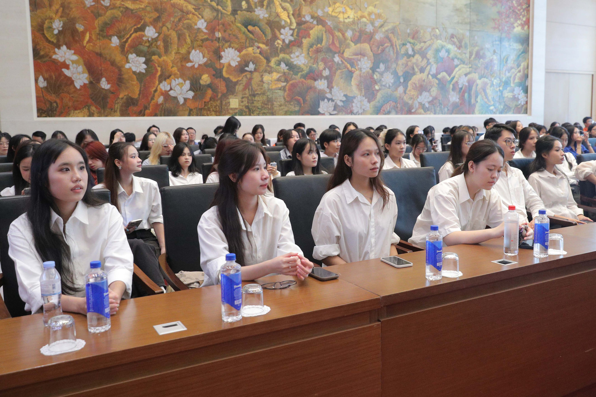 Các đại biểu dự 2
