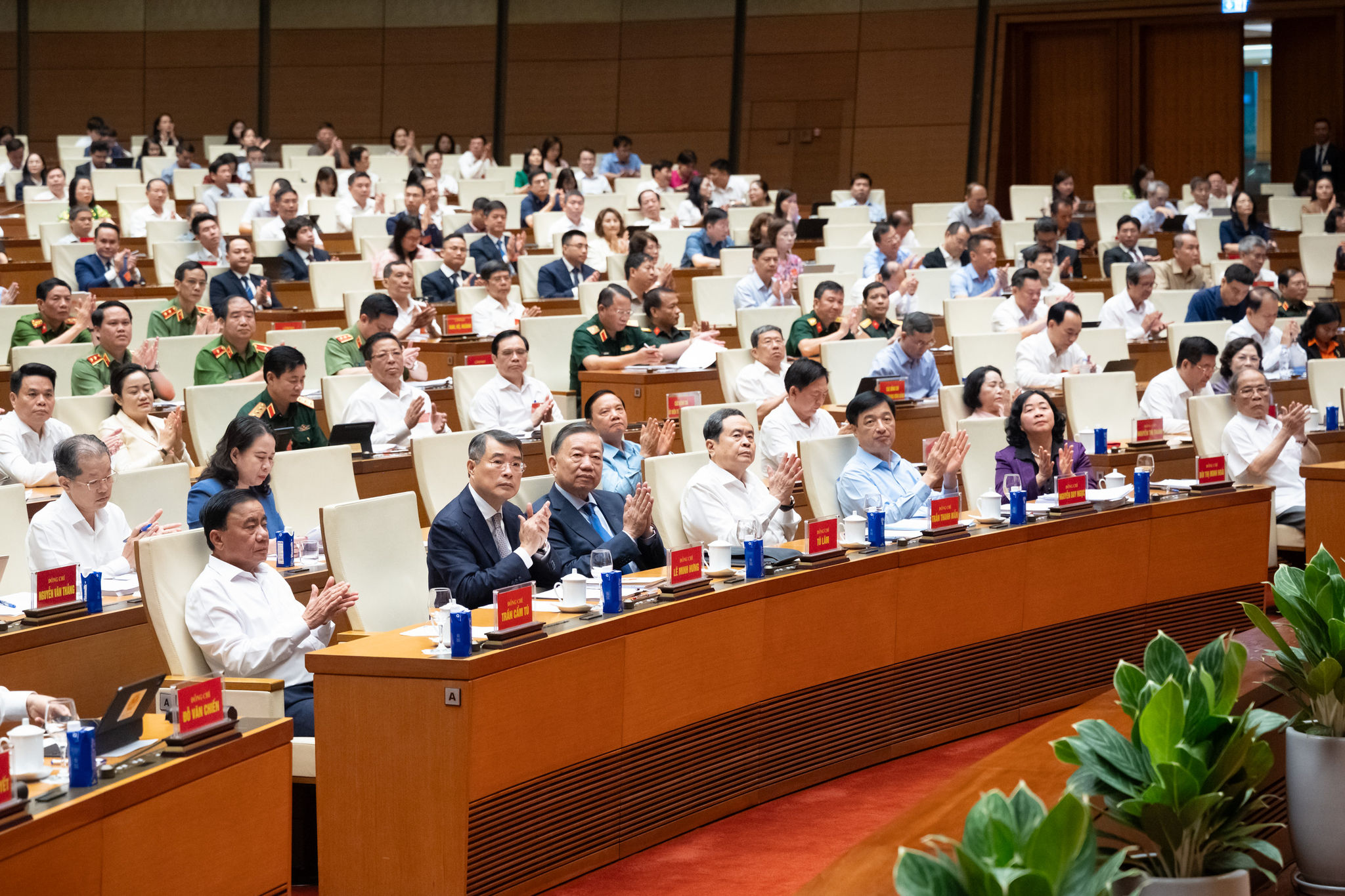 Tổng Bí thư, Chủ tịch nước Tô Lâm dự và chỉ đạo Hội nghị toàn quốc quán  triệt, triển khai Nghị quyết về phát triển kinh tế có vốn Bắn Cá Dubai palace nước