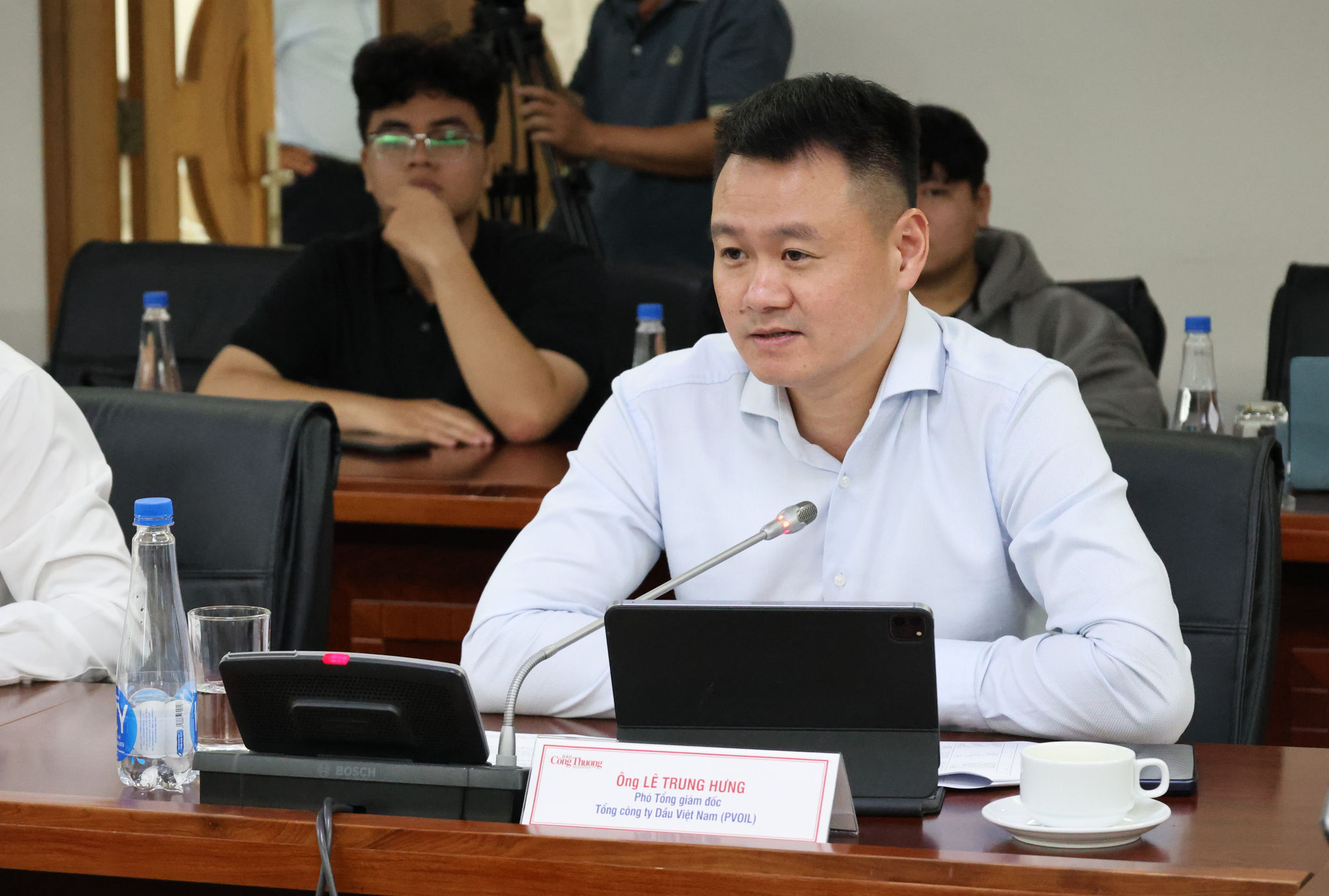 Ong Le Trung Hung PTGD PVoil -2