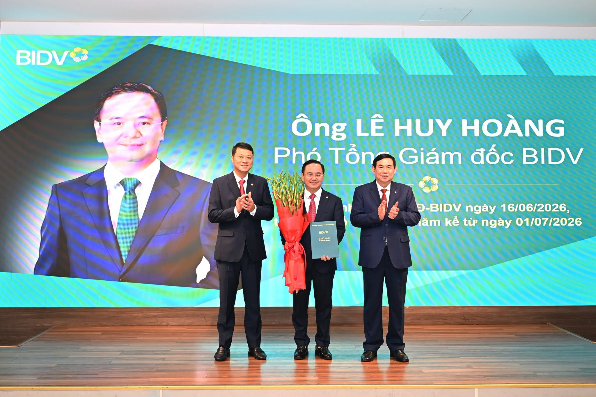 Ông Lê Huy Hoàng nhân quyết định bổ nhiệm Phó Tổng giám đốc