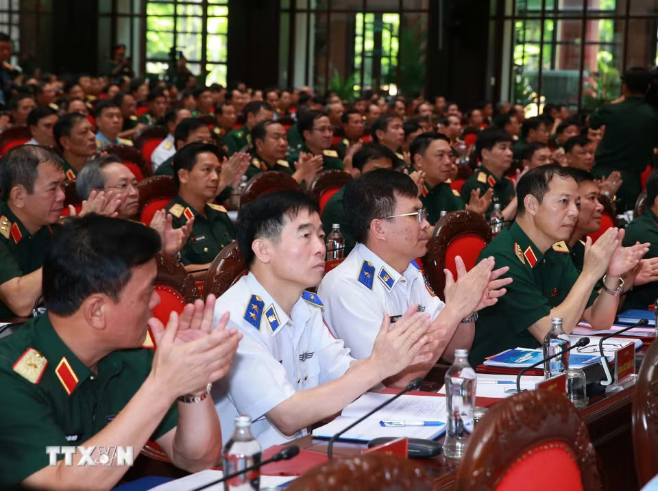 aaeaf8be8c4f9efb0c8972265f49d8f86164867992-_ttxvn-thu-tuong-du-hoi-nghi-quan-chinh-toan-quan-6-thang-dau-nam-2026-6.jpg.avif