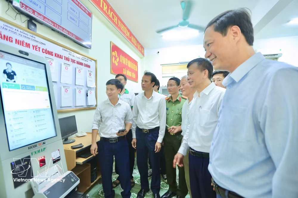 vnanet-potal-thanh-hoa-dua-kiosk-ai-toan-trinh-vao-phuc-vu-giai-quyet-thu-tuc-hanh-chinh-8863224.jpg