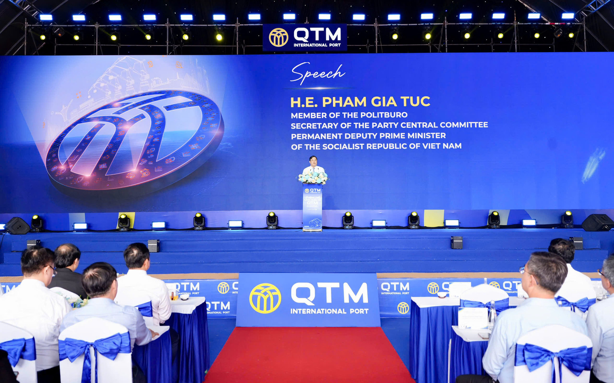 HINH 1 CANG QUOC TE