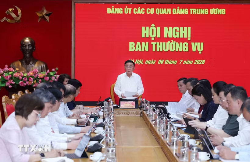 Đồng chí Trần Cẩm Tú, Ủy viên Bộ Chính trị, Thường trực Ban Bí thư, Bí thư Đảng uỷ các cơ quan Đảng Trung ương chủ trì Hội nghị. (Ảnh: Phương Hoa/TTXVN)