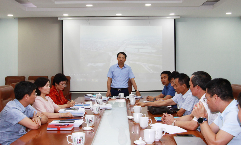 cac-dai-bieu-du-hoi-nghi-tham-tra.jpg