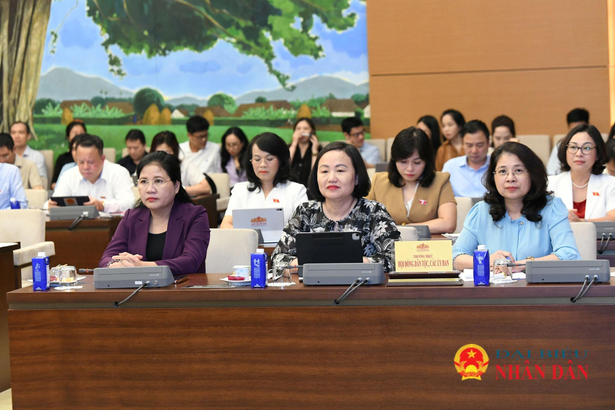 cac-dai-bieu-tham-du-cuoc-lam-viec.7.jpg