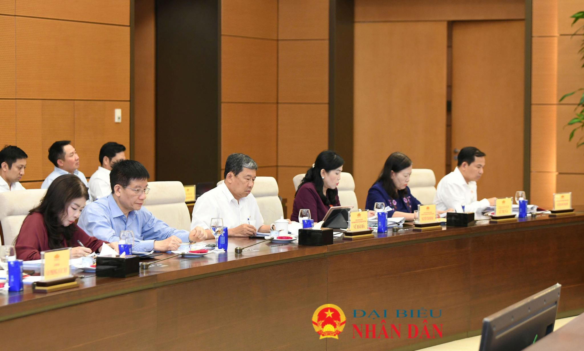cac-dai-bieu-tham-du-cuoc-lam-viec1.jpg