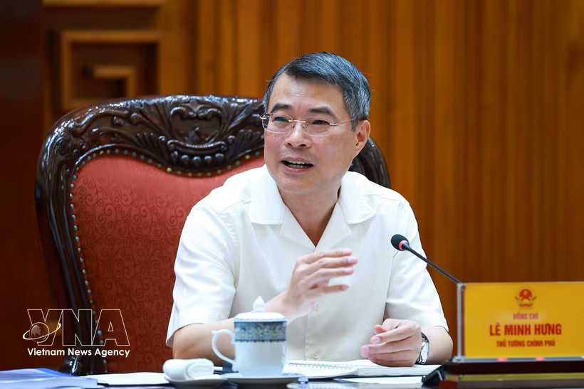 Prime Minister Le Minh Hung chairs a meeting of the Central Steering Committee on judgment enforcement and the recovery of misappropriated and lost assets in criminal cases in Hanoi on July 8, 2026. (Photo: VNA)