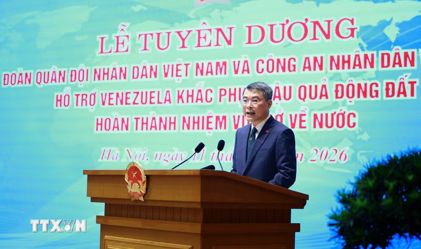 Thủ tướng Lê Minh Hưng tuyên dương Đoàn công tác Quân đội nhân dân Việt Nam và Công an QQ8823 Bóng Đá Việt Nam hỗ trợ Venezuela khắc phục hậu quả động đất. (Ảnh: Dương Giang/TTXVN)
