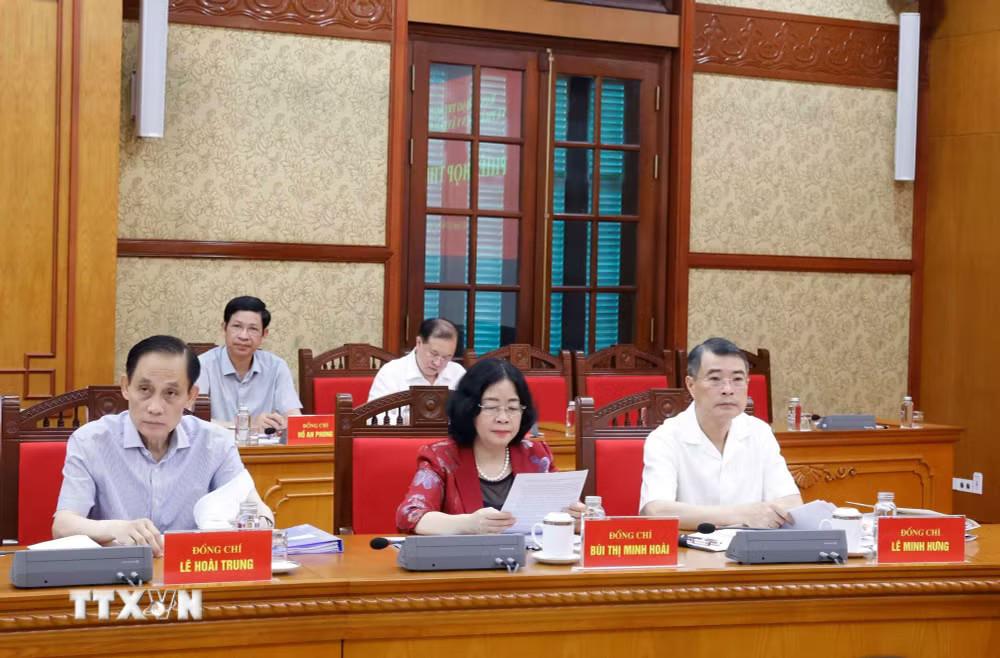 Các đại biểu tham dự. (Ảnh: Thống Nhất/TTXVN) ttxvn-tong-bi-thu-chu-tich-nuoc-du-phien-hop-thu-hai-ban-chi-dao-trung-uong-ve-phat-trien-van-hoa-viet-nam-1307-4.jpg