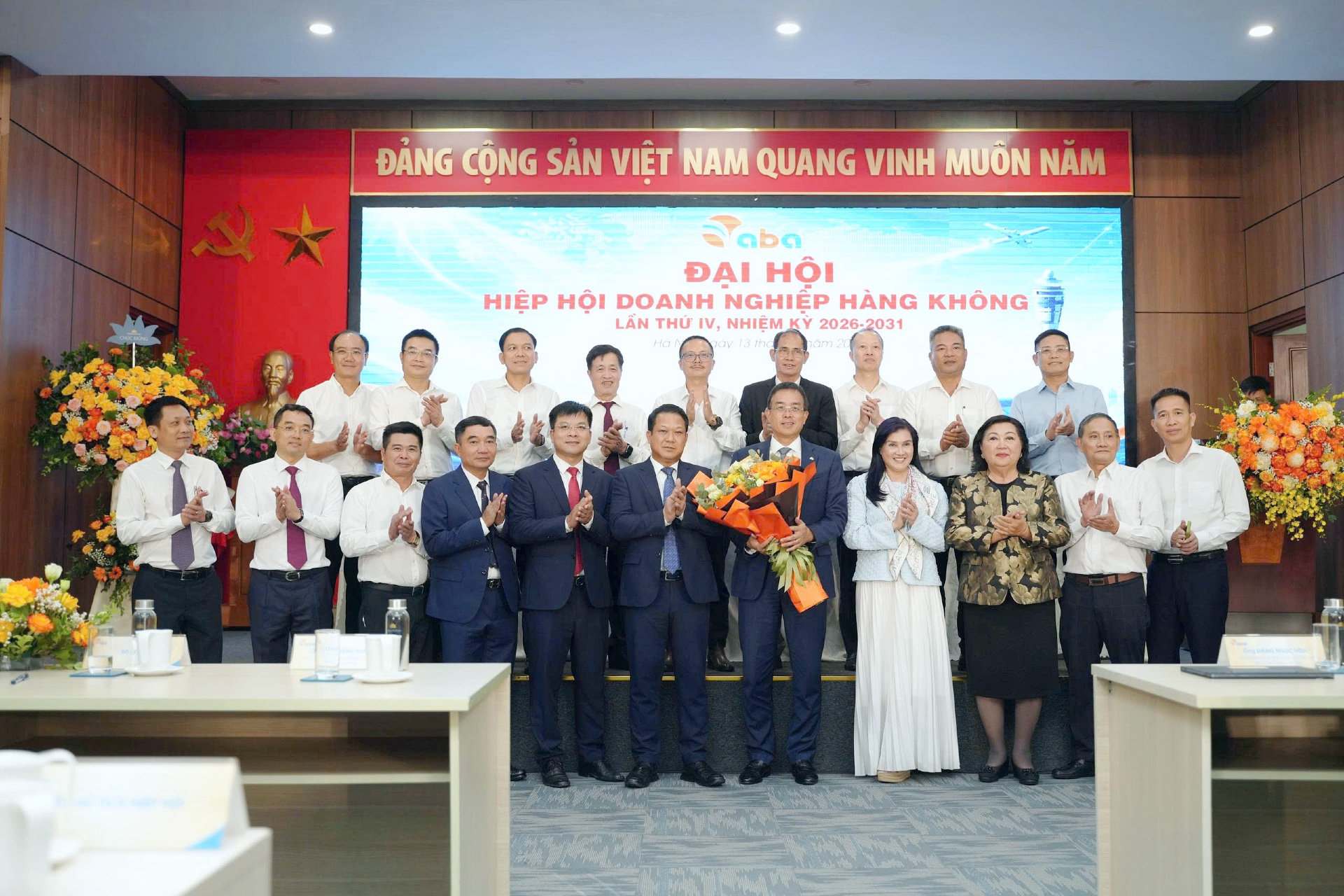 3. Ông Đặng Ngọc Hòa, Chủ tịch HĐQT Vietnam Airlines ra mắt Ban Chấp hành và Ban Kiểm tra với cương vị Chủ tịch Hiệp hội Doanh nghiệp Hàng không nhiệm kỳ 2026-2031