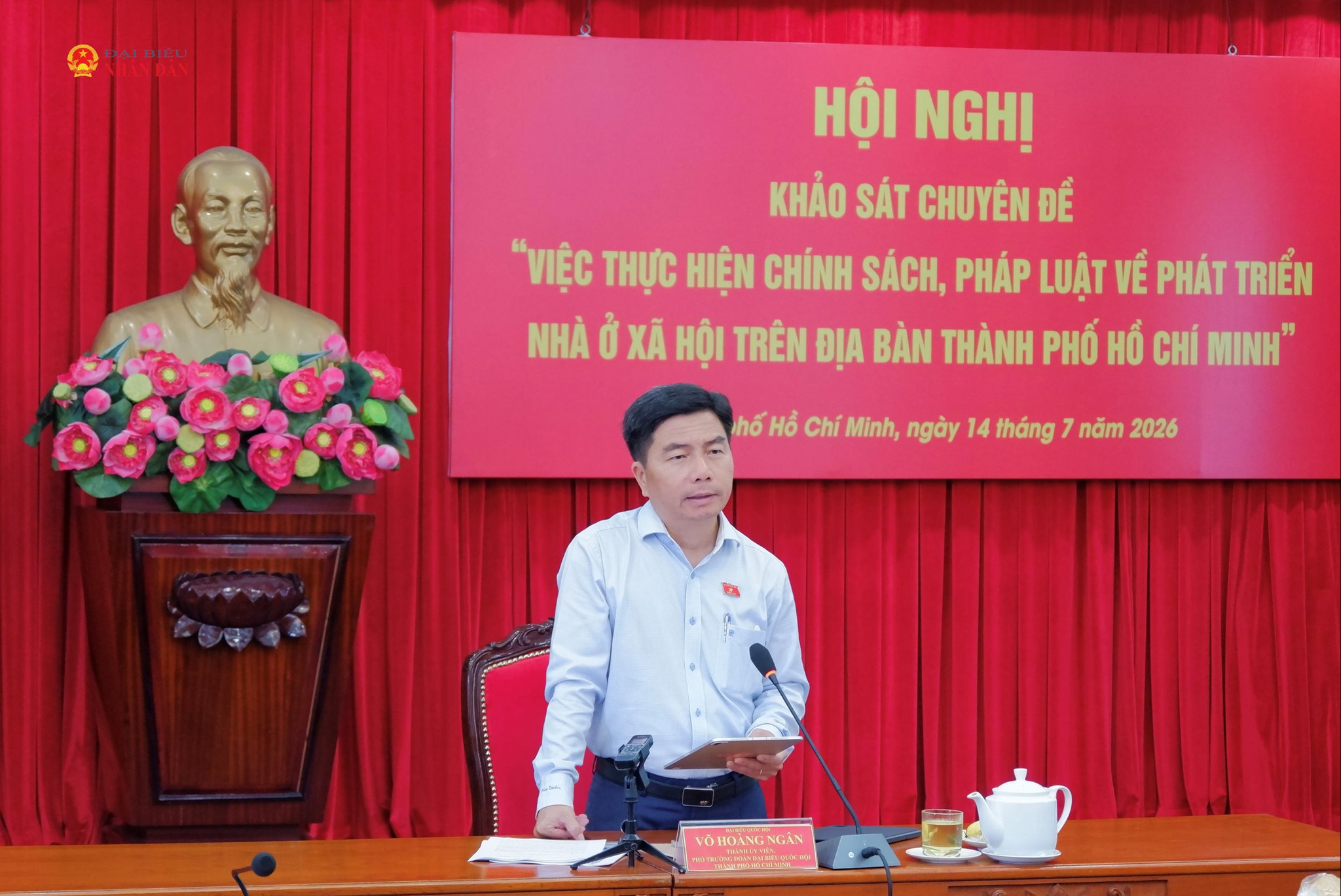 Phó Trưởng Đoàn ĐBQH TP. Hồ Chí Minh Võ Hoàng Ngân phát biểu. Ảnh: Hoa Lê