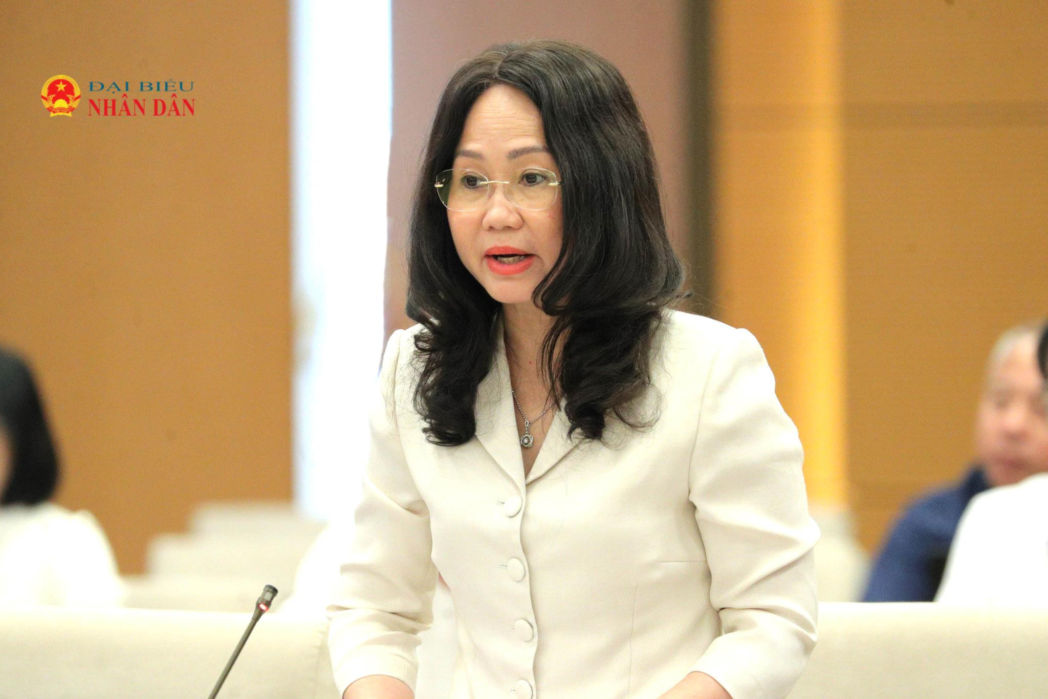 bo-truong-bo-van-hoa-the-thao-va-du-lich-lam-thi-phuong-thanh(1).jpg