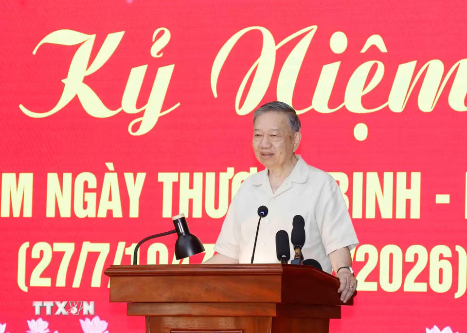 fc2af77538b42747ae9e93d98984271521-_ttxvn-tong-bi-thu-chu-tich-nuoc-tham-trung-tam-dieu-duong-thuong-binh-thuan-thanh-8.jpg.avif