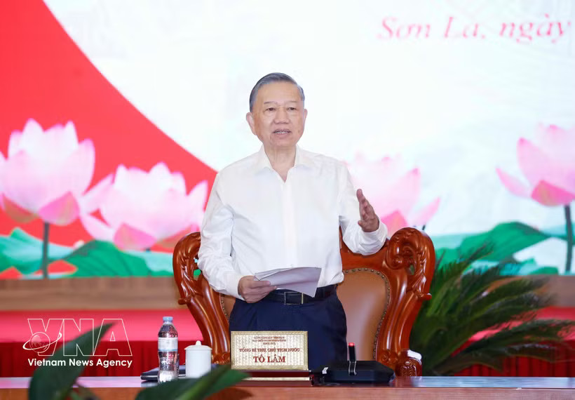 Party General Secretary and State President To Lam addresses a working session with the Son La provincial Party Committee's Standing Board on July 16 (Photo: VNA)