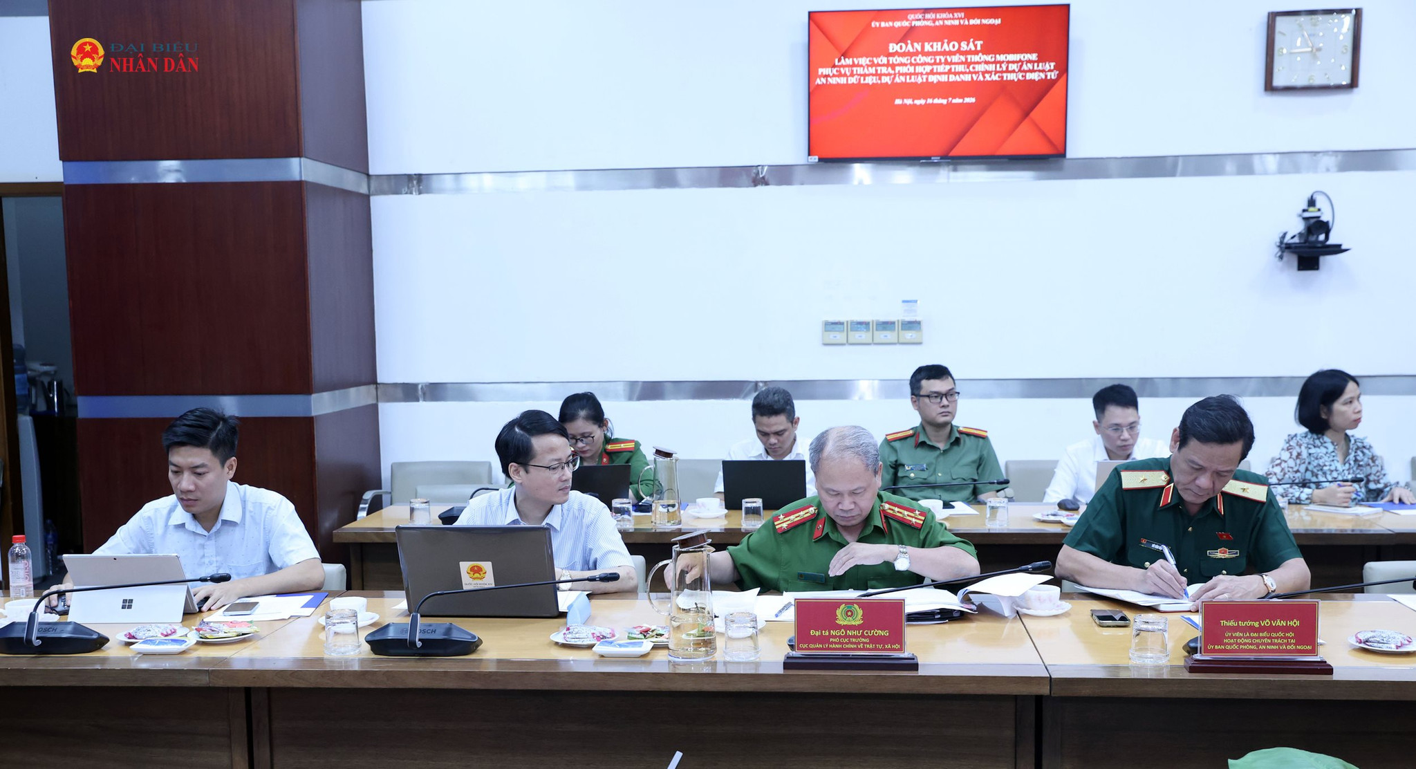 Các đại biểu tham dự cuộc làm việc (1)