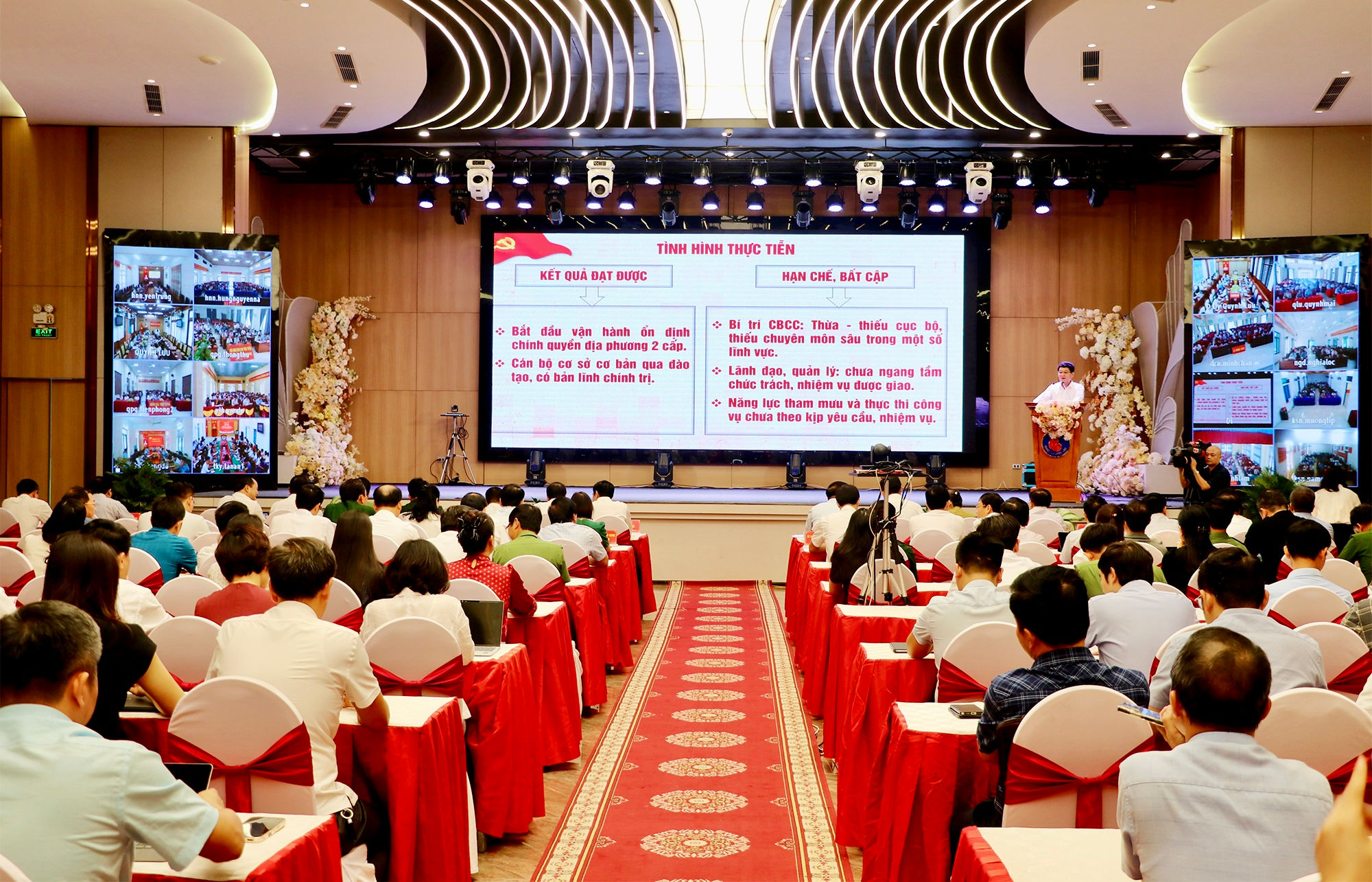 Toàn cảnh Hội nghị.