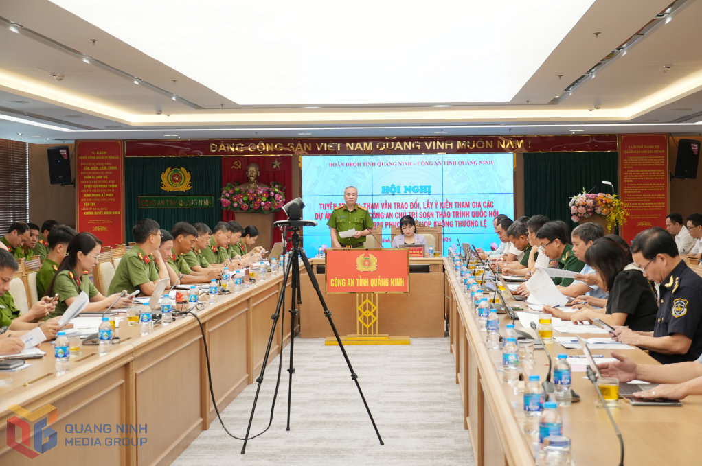Quang cảnh hội nghị.