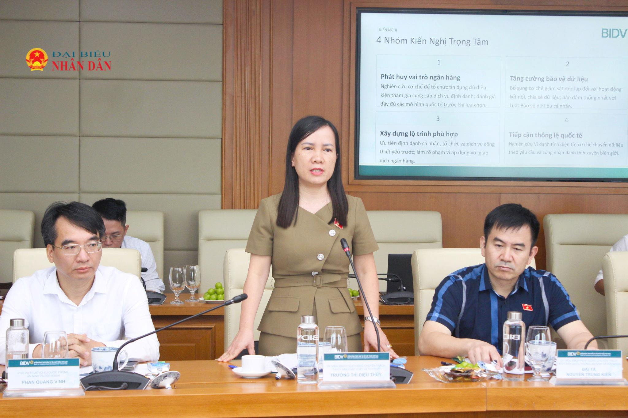 dai-bieu-hoat-dong-chuyen-trach-tai-uy-ban-phap-luat-va-tu-phap-truong-thi-dieu-thuy-phat-bieu(1).jpg