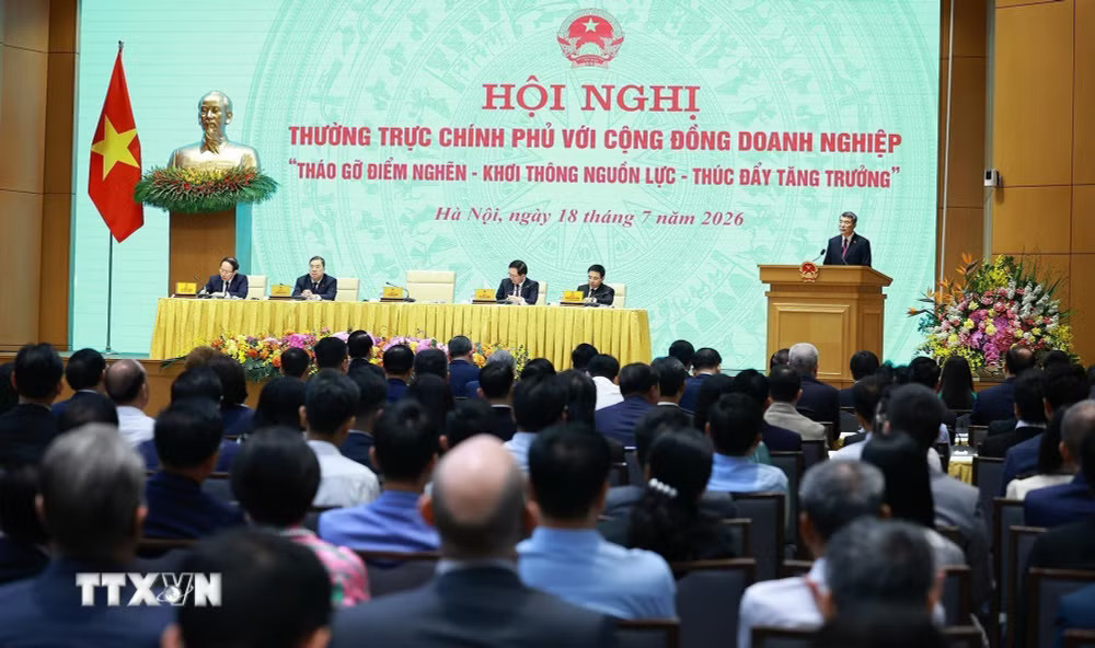 ttxvn-1807-thu-tuong-hoi-nghi-chinh-phu-voi-doanh-nghiep-4.jpg