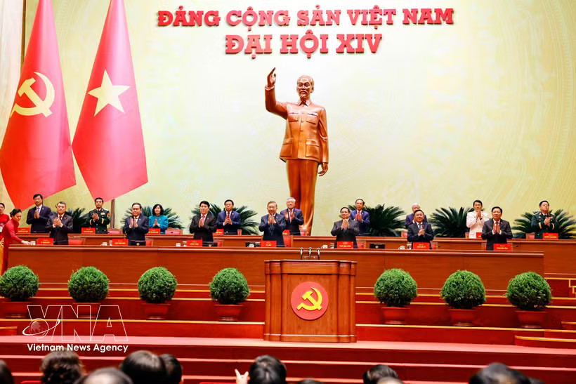 The presidium of the preparatory session of the 14th National Party Congress. (Photo: VNA) 