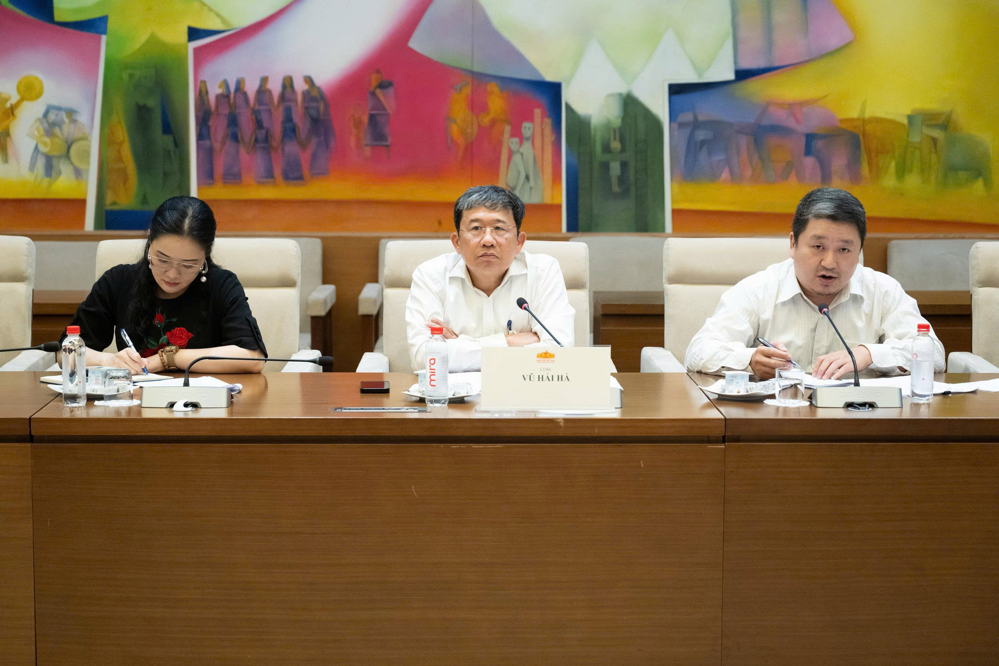 media.quochoi.vn-uploads-originals-2026-07-21-_202607211323305692_1784612804635_6935599001901914730_6935599001901914730_5eb61ae86bc53f00ff1ac16b6575564f.jpg