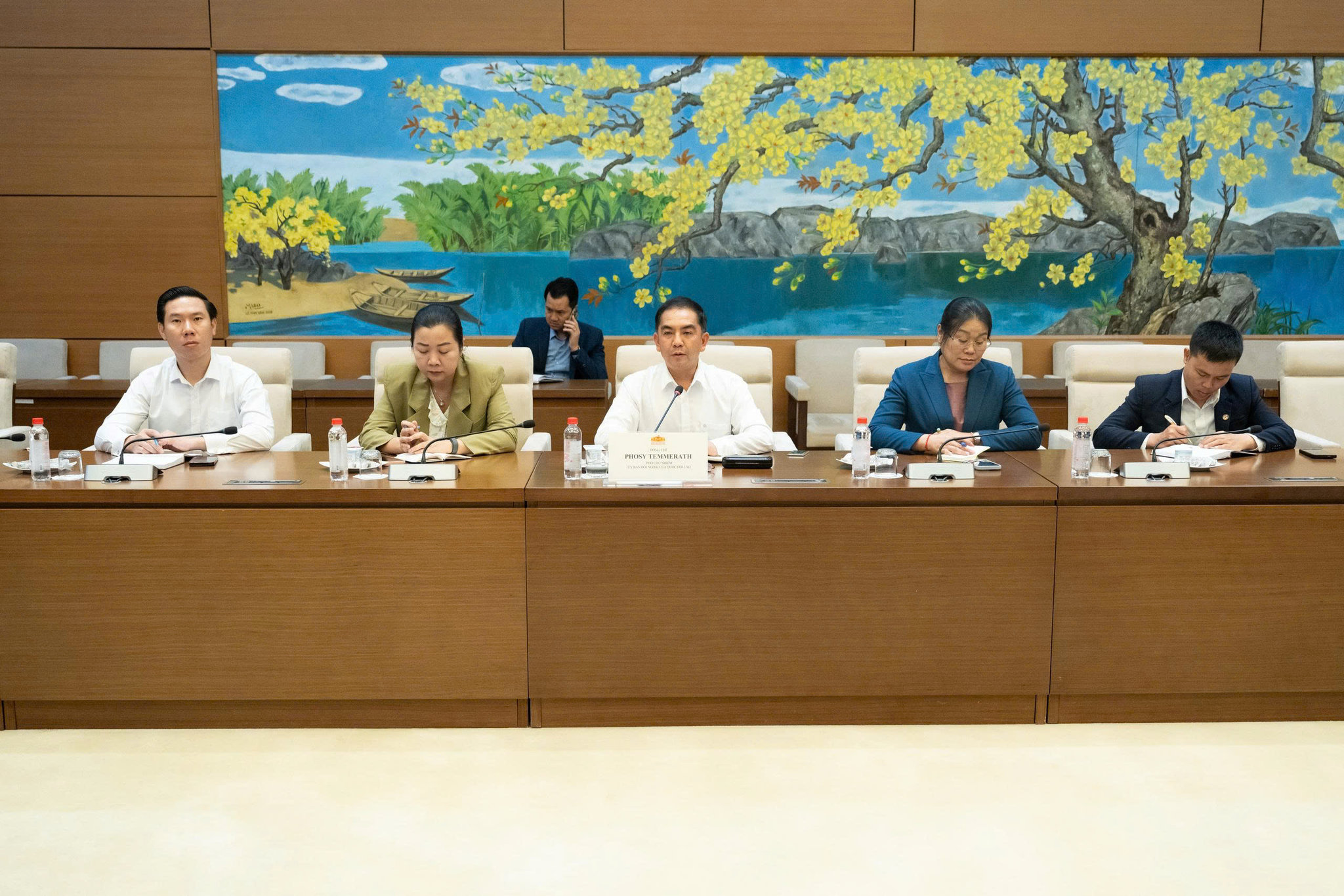 media.quochoi.vn-uploads-originals-2026-07-21-_202607211323306005_1784612809402_6935599001901914730_6935599001901914730_48bb1cd38151d9ba22b36b8f2a2a2e00.jpg