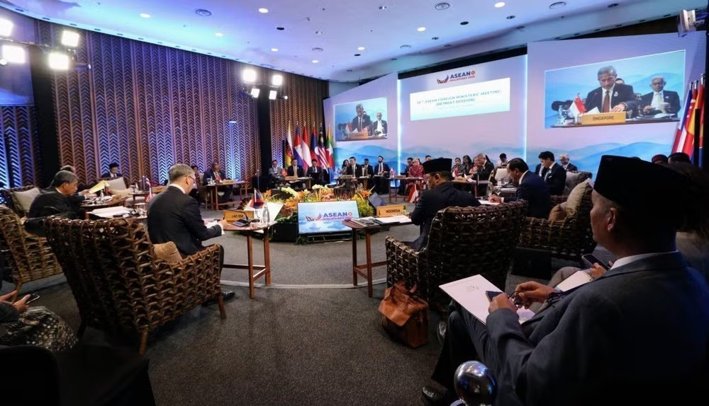 An overview of the retreat session (Photo published by VNA) asean2.jpg