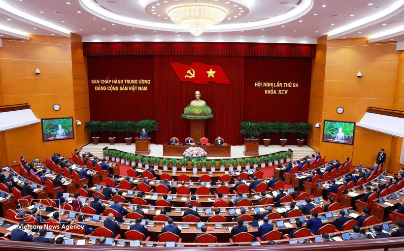 An overview of the third meeting of the 14th Party Central Committee (Photo: VNA)