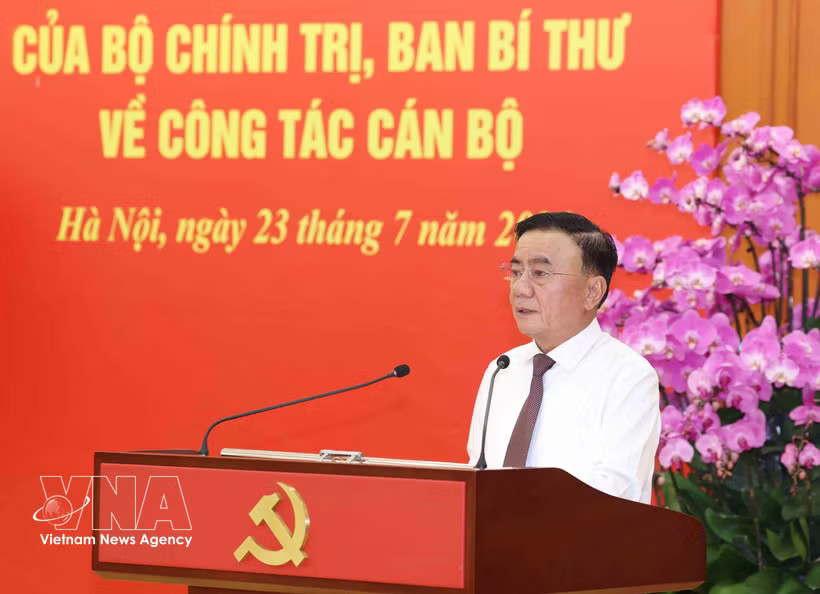 Politburo member and Permanent member of the Communist Party of Vietnam Central Committee's Secretariat Tran Cam Tu speaks at the conference on July 23. (Photo: VNA)