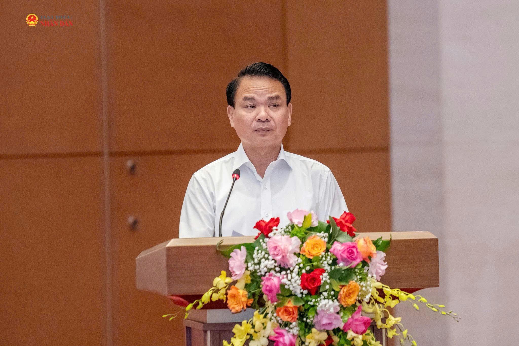 Bộ trưởng, Chủ nhiệm Văn phòng Chính phủ Đặng Xuân Phong báo cáo về tiến độ chuẩn bị các nội dung và dự kiến chương trình Kỳ họp không thường lệ thứ Nhất, Quốc hội khóa XVI