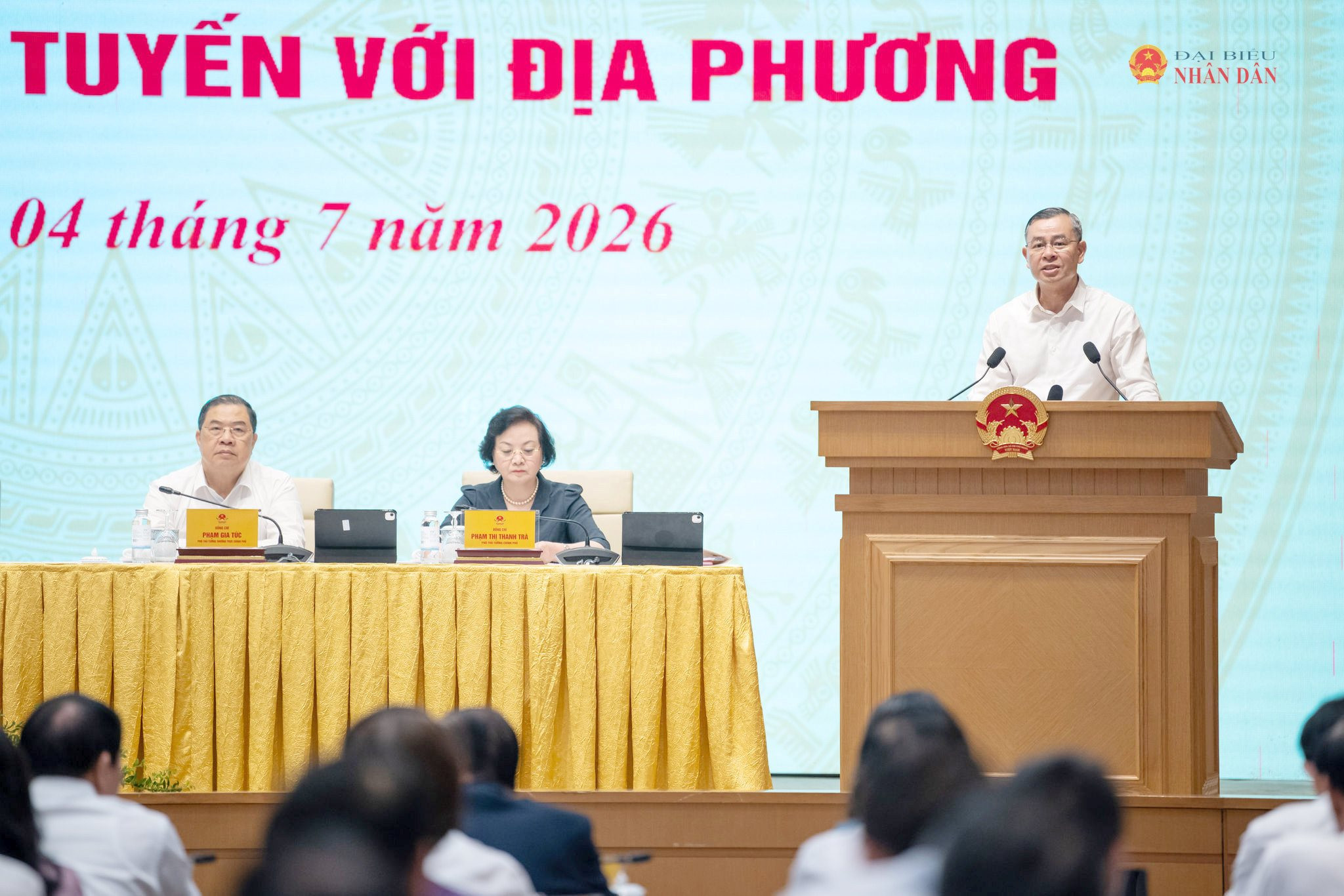 Bộ trưởng Bộ Tài chính Ngô Văn Tuấn báo cáo tại Hội nghị