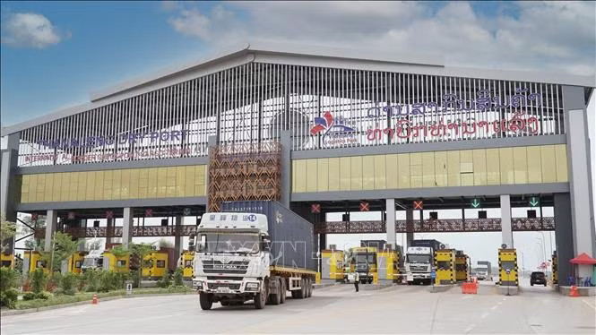 Thanaleng Vientiane Dry Port in Hadxaiphong district, in Vientiane capital of Laos (Photo: VNA)