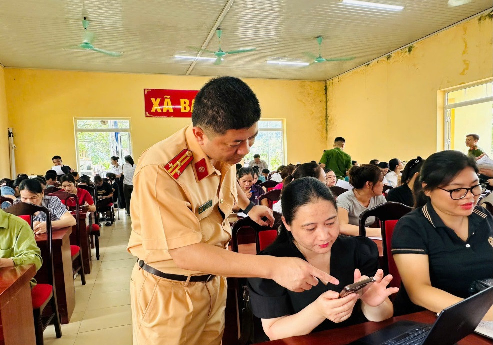 Phòng CSGT Thái Nguyên (3)