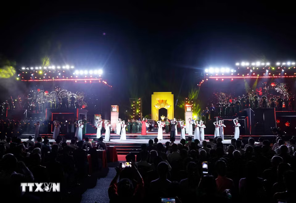 fa7710e37fcf79c149c01d9e5e5b705293cac64cf05b1c62aa03-_ttxvn-chuong-trinh-cau-truyen-hinh-sao-sang-dan-duong-8914002-1.jpg.avif