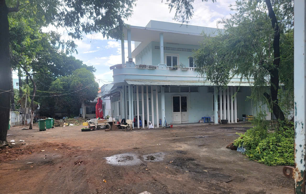 Một địa chỉ nhà, đất trên đường Bác Ái, phường Thủ Đức để trống nhiều tháng qua