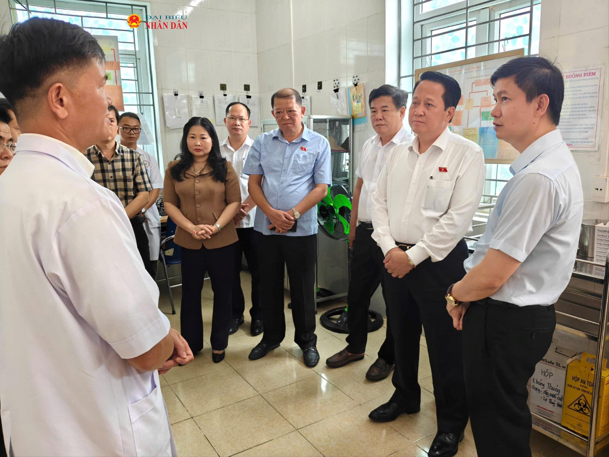 doan-giam-sat-tim-hieu-cach-thuc-kham-sang-loc-tai-tram-y-te-xa-hong-viet-tinh-lao-cai-1(1).jpg