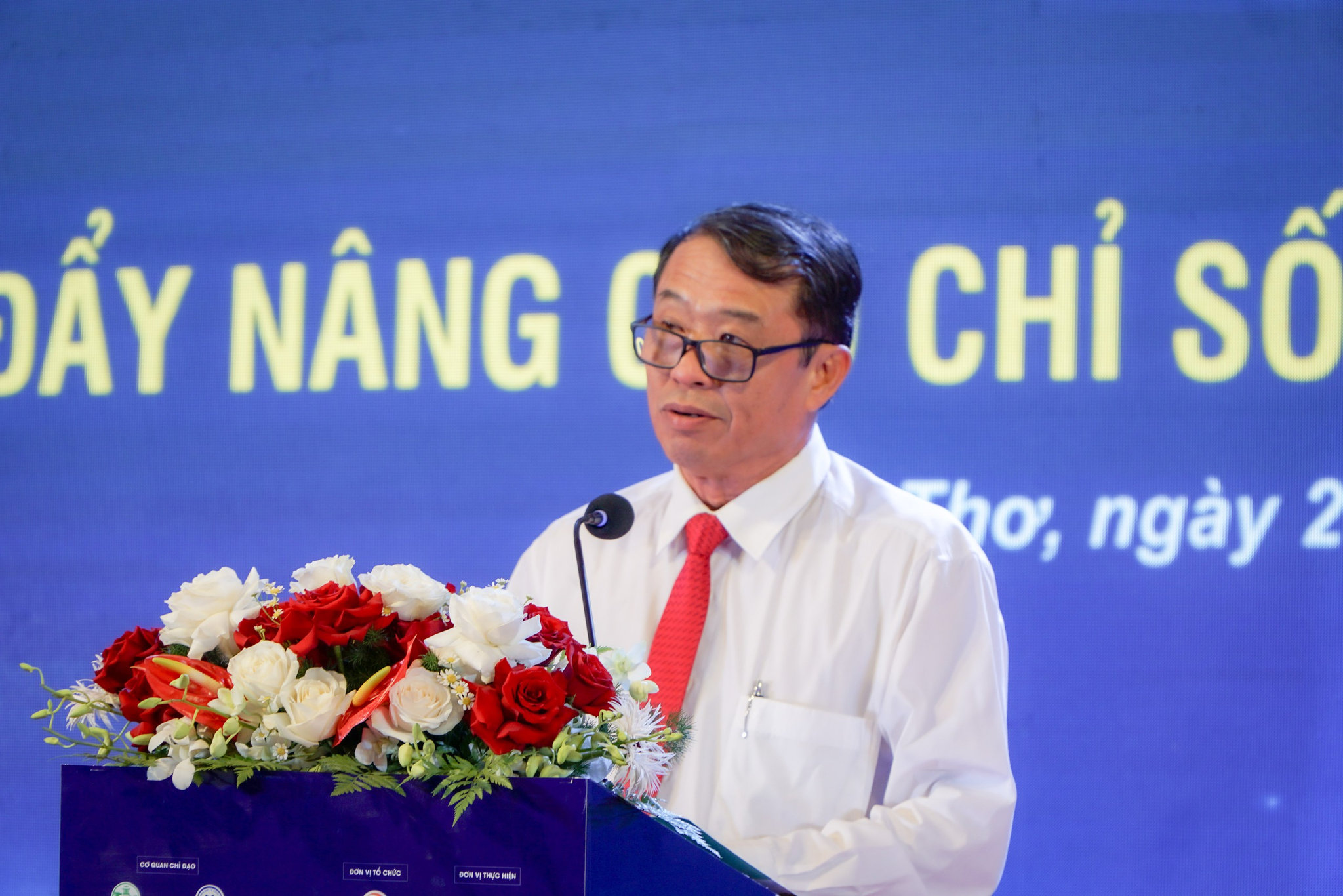 ông khởi